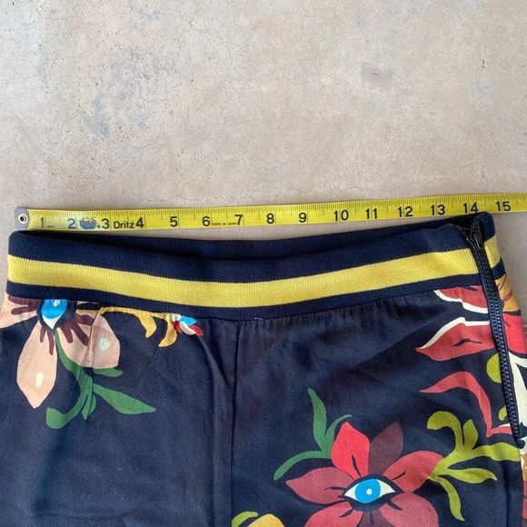 Farm Rio x Anthropologie Calla Flare High Rise Floral Black Pants Size M - Picture 4 of 9